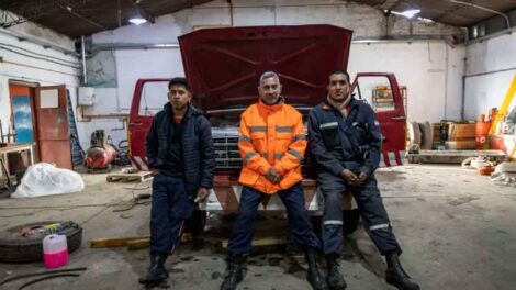 Bomberos de Jujuy consiguieron que les lleven el móvil hasta su ciudad