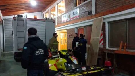 Bomberos de Ruca Cura se acuartelaron y la jefatura cerró el cuartel