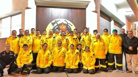 Bomberos de Madariaga se equipan con trajes forestales