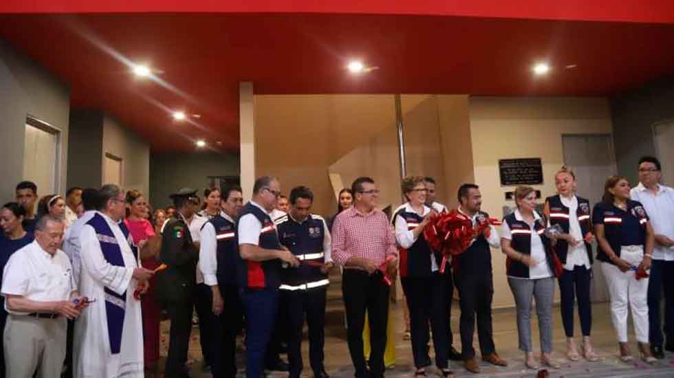 Estrenan Bomberos Mazatlán estación remodelada