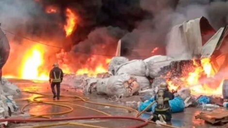Villa Fiorito: incendio en un depósito de cartoneros