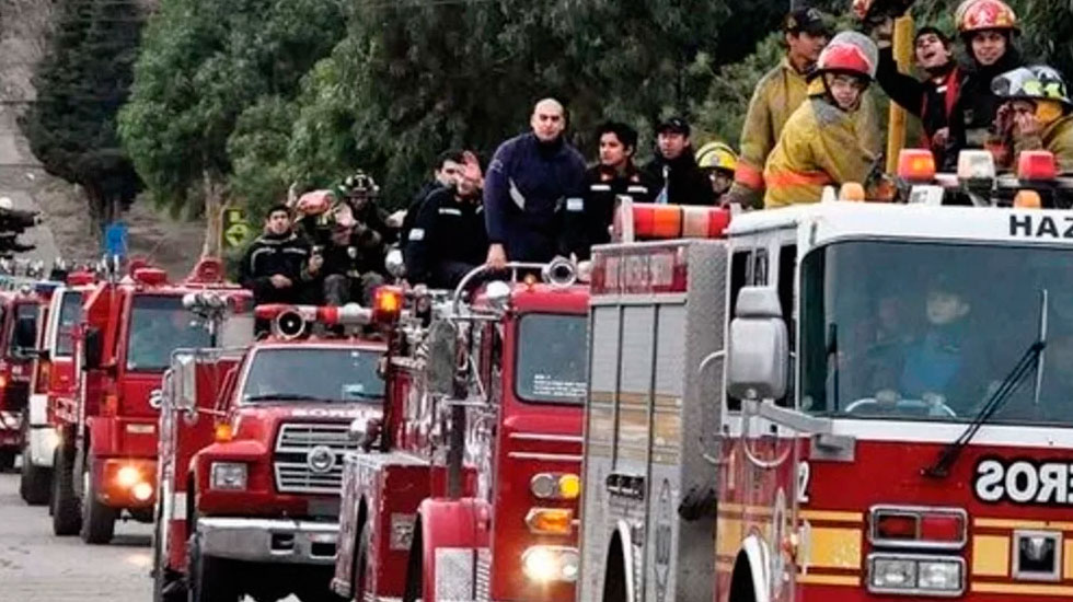 Juntan firmas en apoyo al Proyecto de Ley para Bomberos de Chubut
