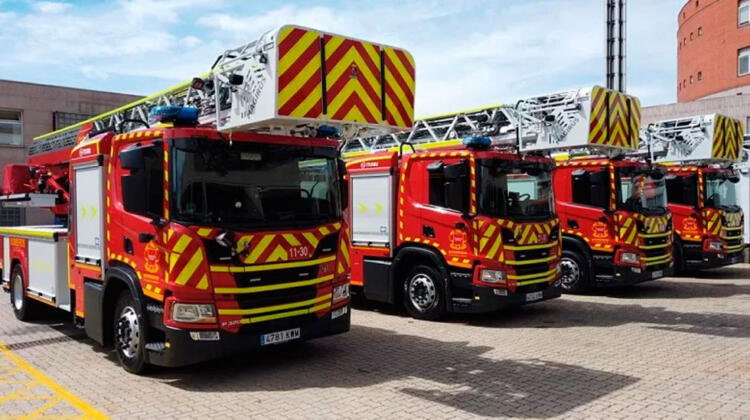 Madrid adquiere dos nuevos vehículos autoescalera para los bomberos