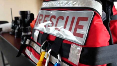 Bomberos reciben equipamiento por parte del gobierno