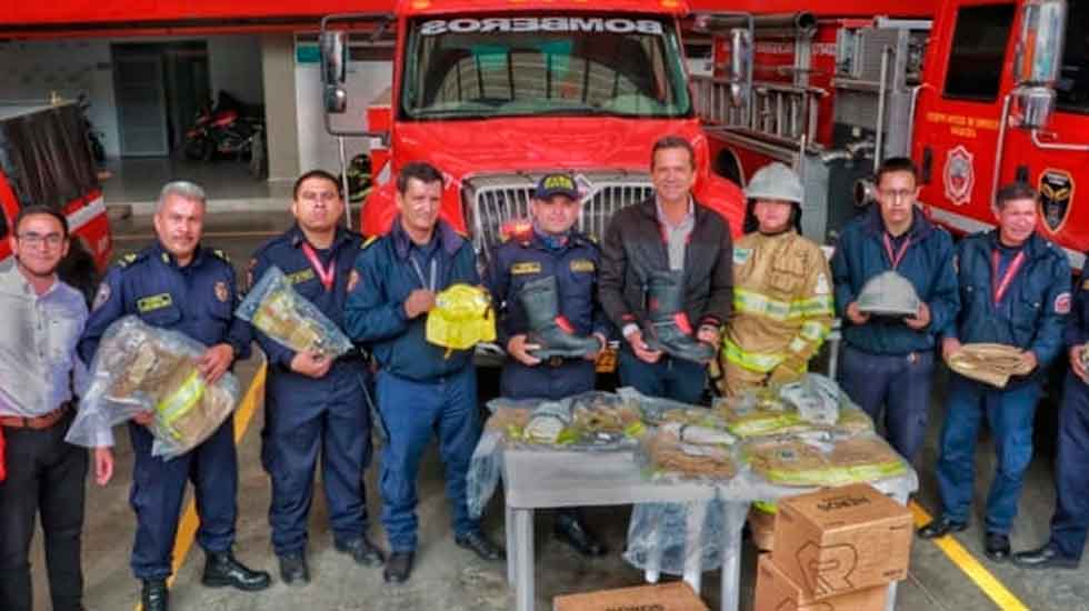 Nuevos trajes especiales para el Cuerpo Oficial de Bomberos de Soacha