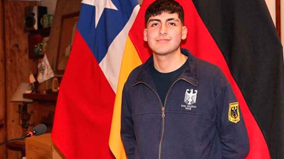 Cadete de Bomberos se capacitará en la Escuela de Bomberos de Berlín