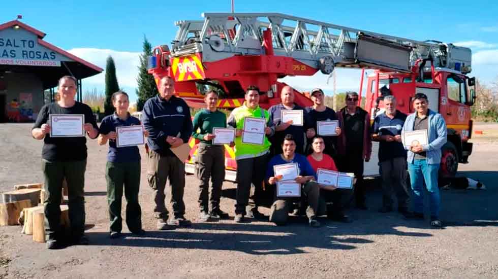 Bomberos de Salto de las Rosas cumplió15 años de su fundación