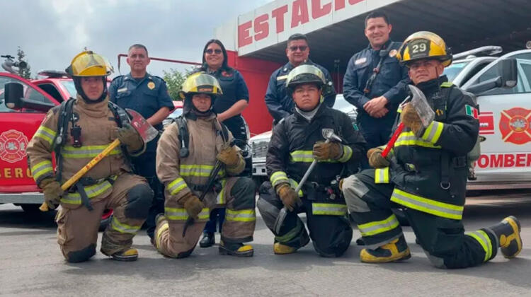 Entregan 2 nuevas unidades de rescate para los bomberos de Aguascalientes