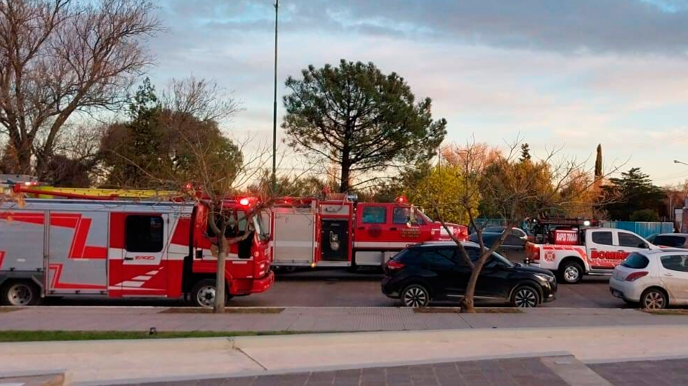Bomberos Voluntarios se movilizaron hasta la Legislatura
