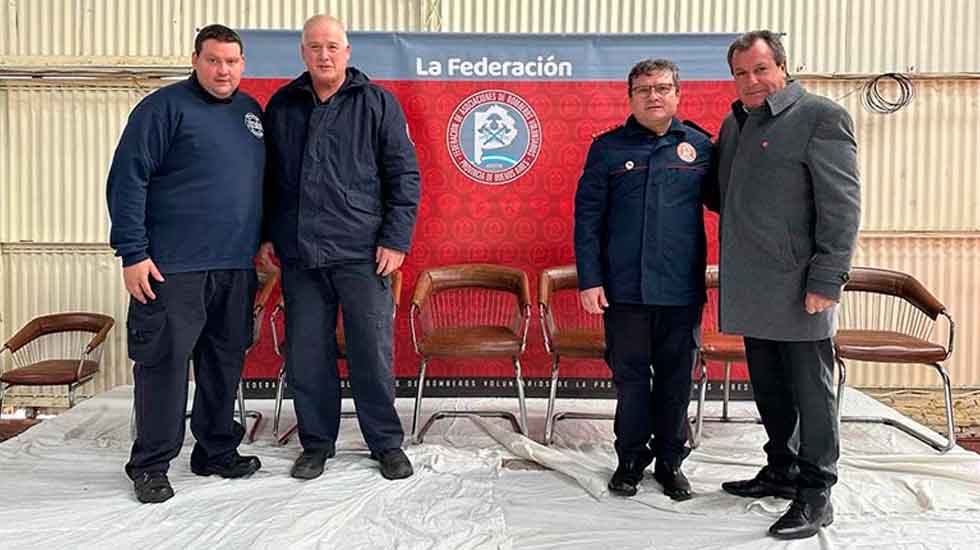 Bomberos de Olavarría presentes en la reunión federativa