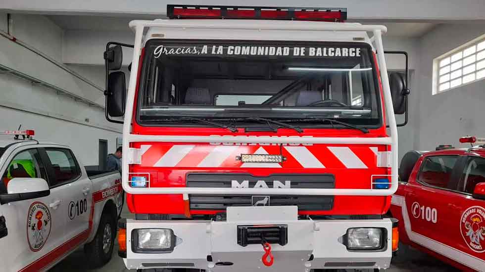 Bomberos de Balcarce presentaron la nueva unidad de incendios forestales