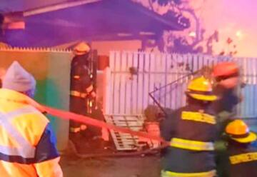 Una bombera con lesiones deja incendio de vivienda en La Ligua