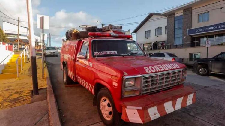 Bomberos de Bariloche donaron unidad a cuartel de Bomberos de Jujuy