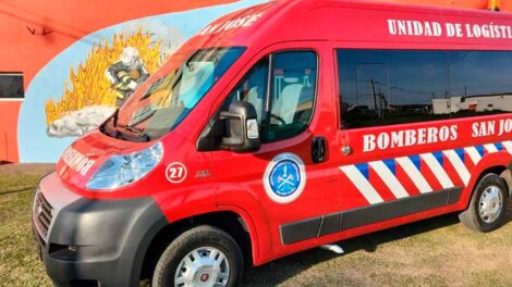 Bomberos de San José cuentan con una nueva unidad móvil