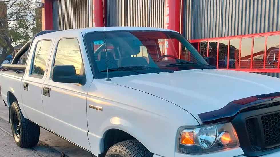 Los Bomberos de Hudson fortalecen su flota con una nueva Ford Ranger