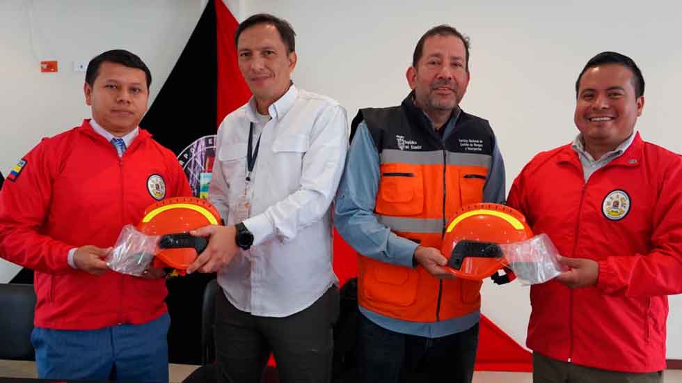 Bomberos recibe equipos para el combate de incendios forestales