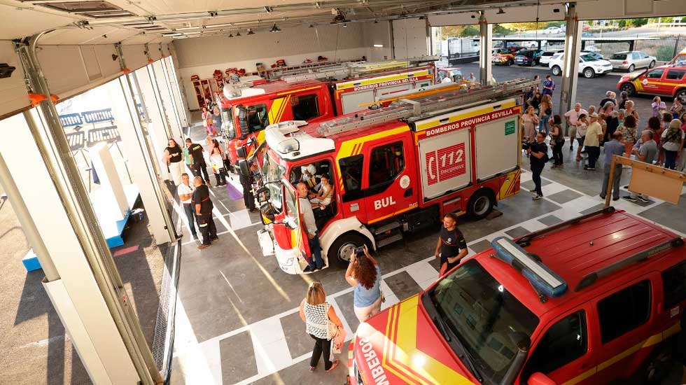 Abre sus puertas el nuevo parque de Bomberos de La Rinconada