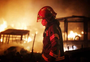 Proyecto de ley propone otorgar bono para bomberos