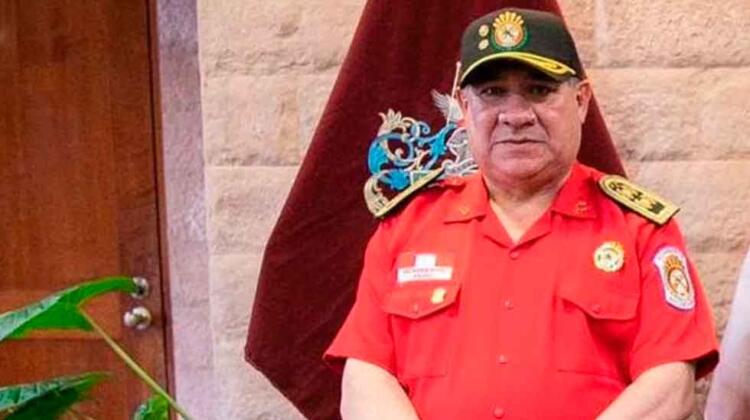 Nuevo Comandante General de los Bomberos Voluntarios del Perú
