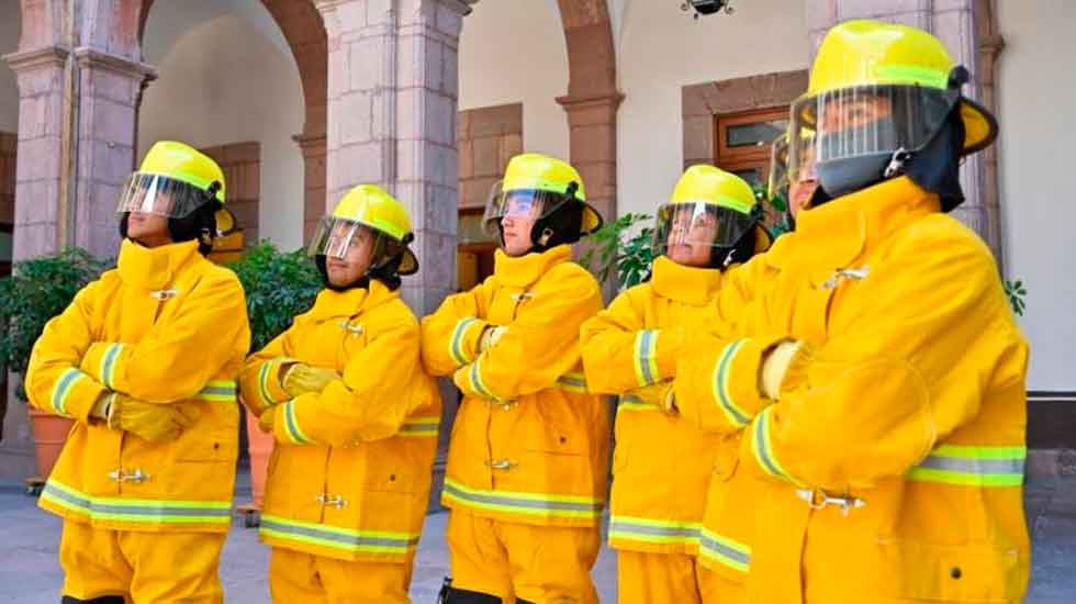 Apoyo gubernamental fortalece a bomberos en Rayón