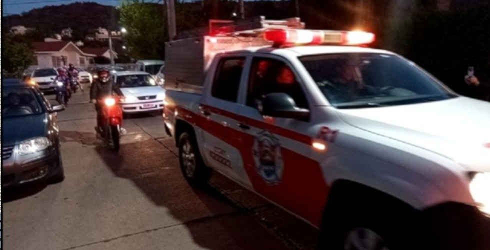 Los bomberos de Carlos Paz recibieron el agradecimiento de todos