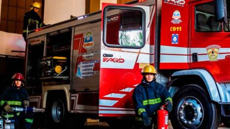 Bomberos de la Policía conmemoró su 76° aniversario