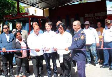 Embajada de Japón entrega camiones de bombero en Tamayo