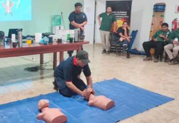 Bomberos brindaron un taller de primeros auxilios y RCP