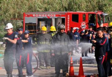 Ensenada fue sede de encuentro de cadetes de bomberos