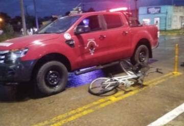 Un Ciclista fue impactada por un móvil de Bomberos