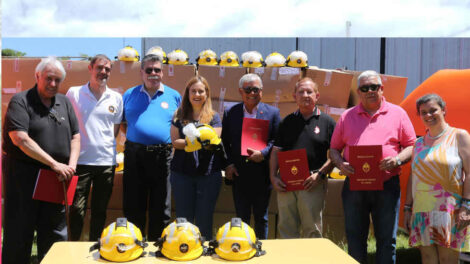Entrega de Cascos para Bomberos Voluntarios