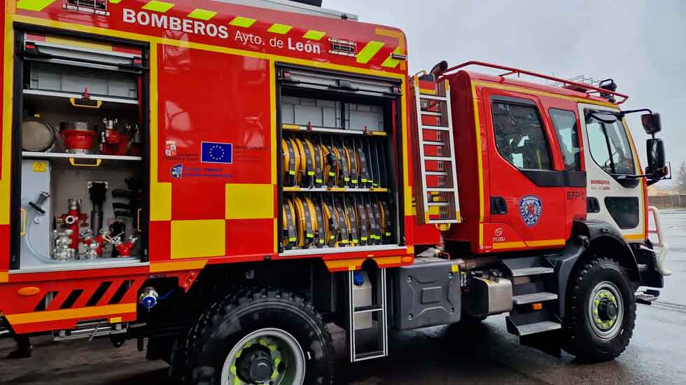 Nuevos vehículos del Parque de Bomberos de León