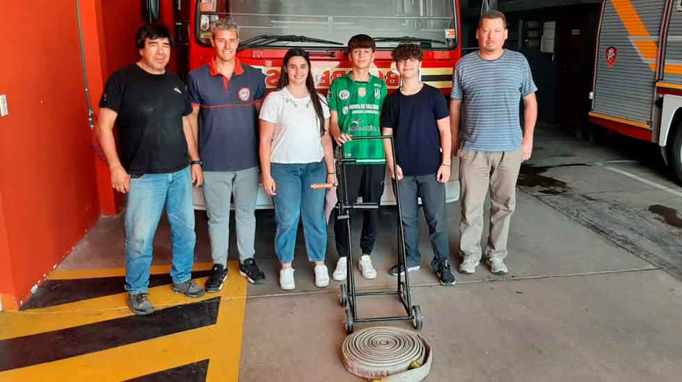 Alumnos de Escuela Técnica realizaron un importante aporte a Bomberos