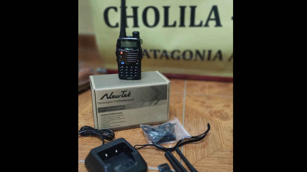 Bomberos de Cholila adquirieron nuevos equipos de comunicación