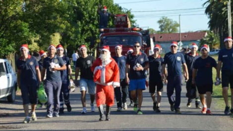 Atacaron y Robaron caravana de Bomberos con Papá Noel