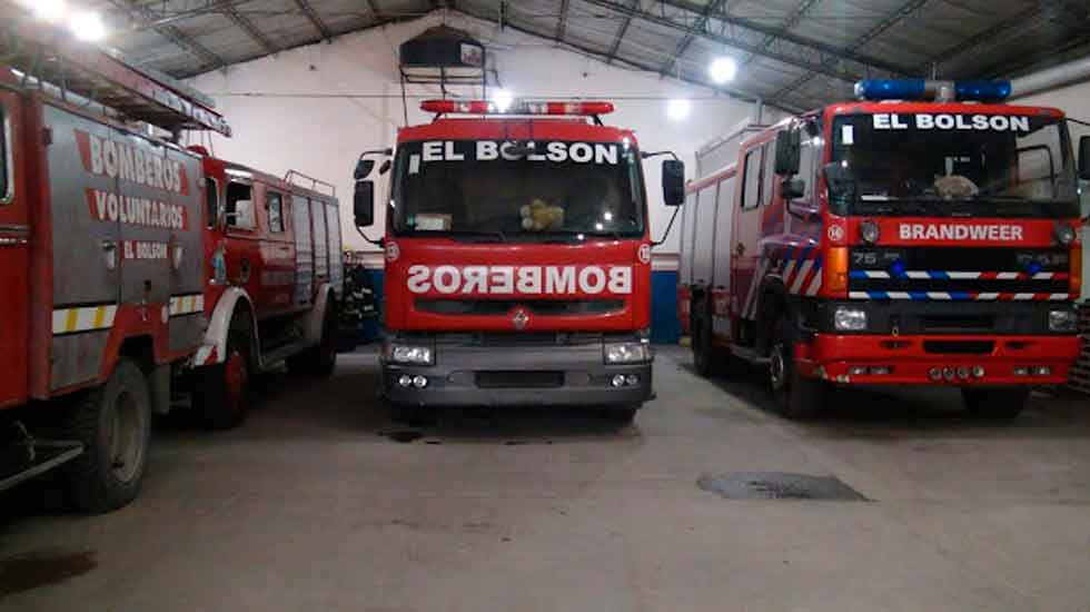 Niegan que personal de bomberos voluntarios solicite dinero