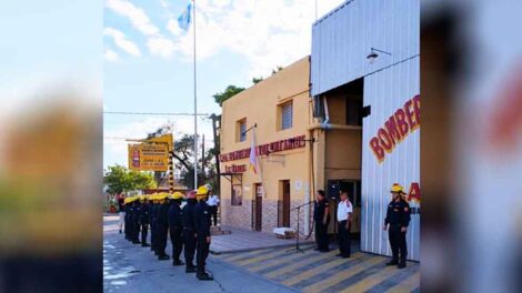 Bomberos voluntarios celebraron 51 años al servicio del pueblo Bandeño