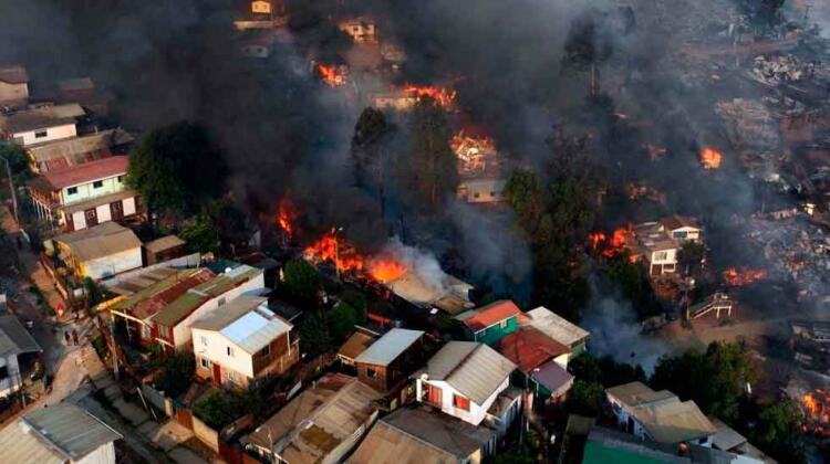 Ya son 122 los muertos por los incendios forestales en Chile