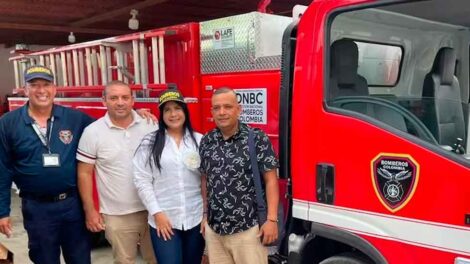 Bomberos de la Zona Bananera cuentan con una nueva máquina