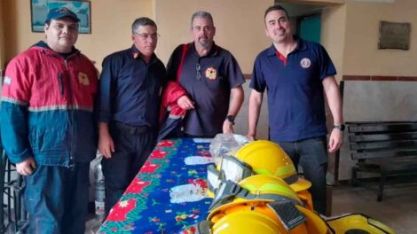 Bomberos recibieron elementos para combatir incendios