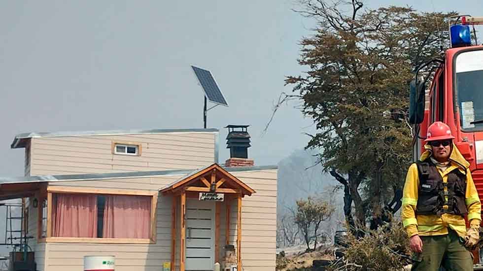 Un bombero que combatió el incendio le descontaron parte del sueldo