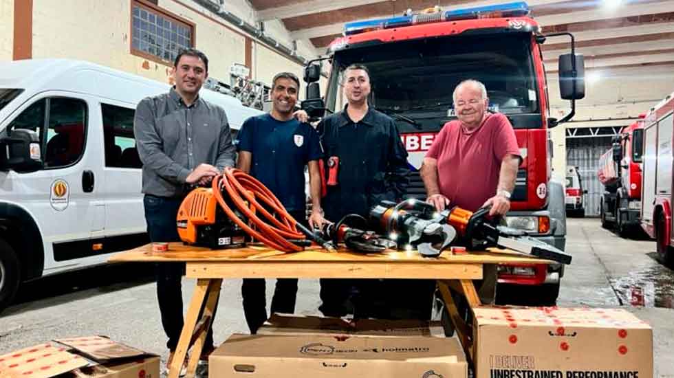 El cuerpo de Bomberos exhibió su nuevo equipamiento