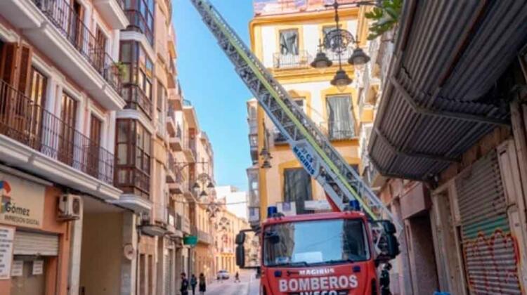 Bomberos de Cartagena modernizarán sus medios con una nueva autoescalera