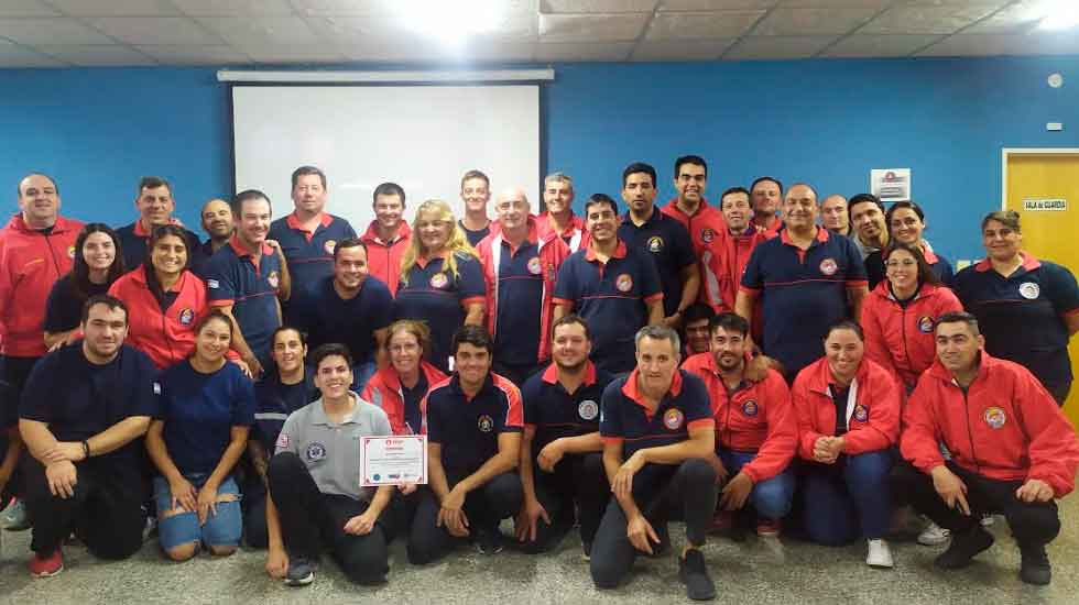 Bomberos se capacitaron en atención de emergencias prehospitalarias