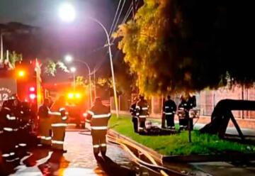 Voraz incendio en una distribuidora de cervezas en Lanús