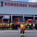 Bomberos de Vigo rinden homenaje al compañero que murió