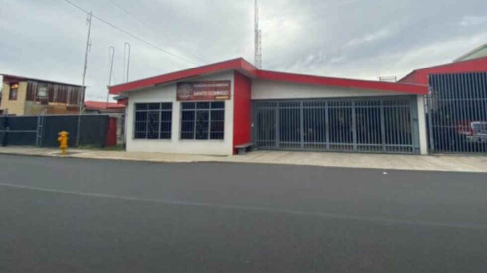 Fiscalía allana estación de Bomberos en Santo Domingo 