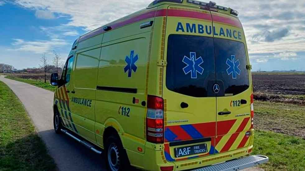 Bomberos voluntarios de Puerto Rico realizan una colecta para comprar un ambulancia