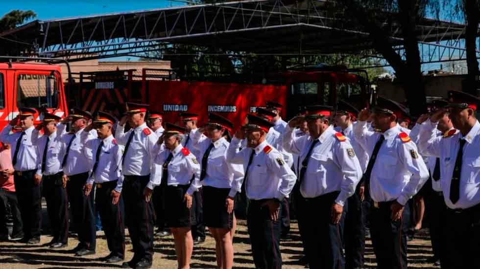 Bomberos de Villa de Merlo celebrarán su día con los jardines de infantes