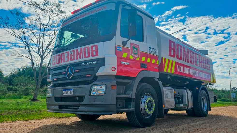 Bomberos de Mocoretá con nueva unidad adquirida en Alemania